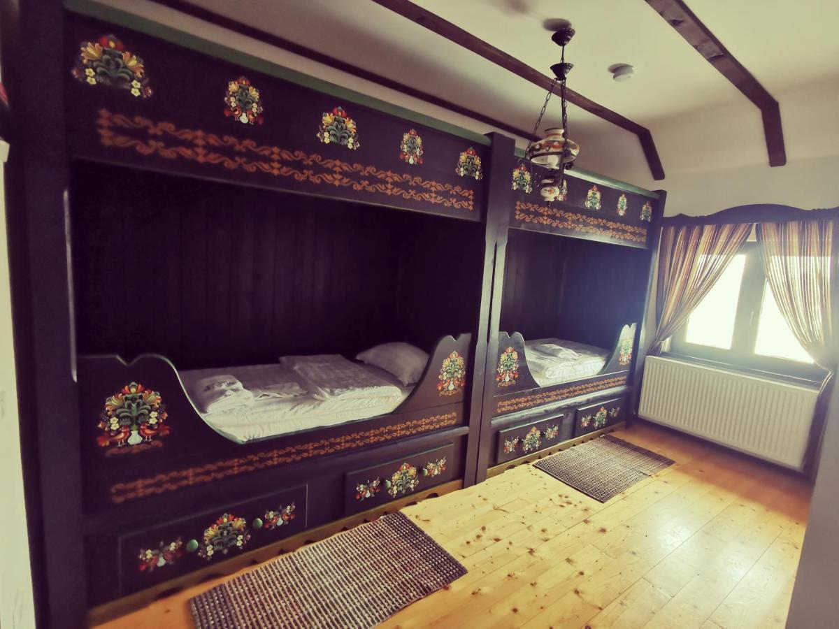 Pensiunea Casa Moga Bucium  ภายนอก รูปภาพ