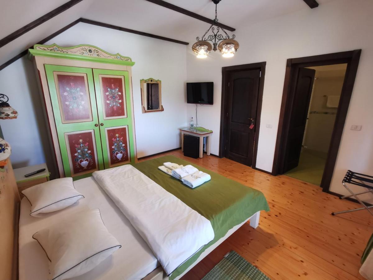 Pensiunea Casa Moga Bucium  ภายนอก รูปภาพ